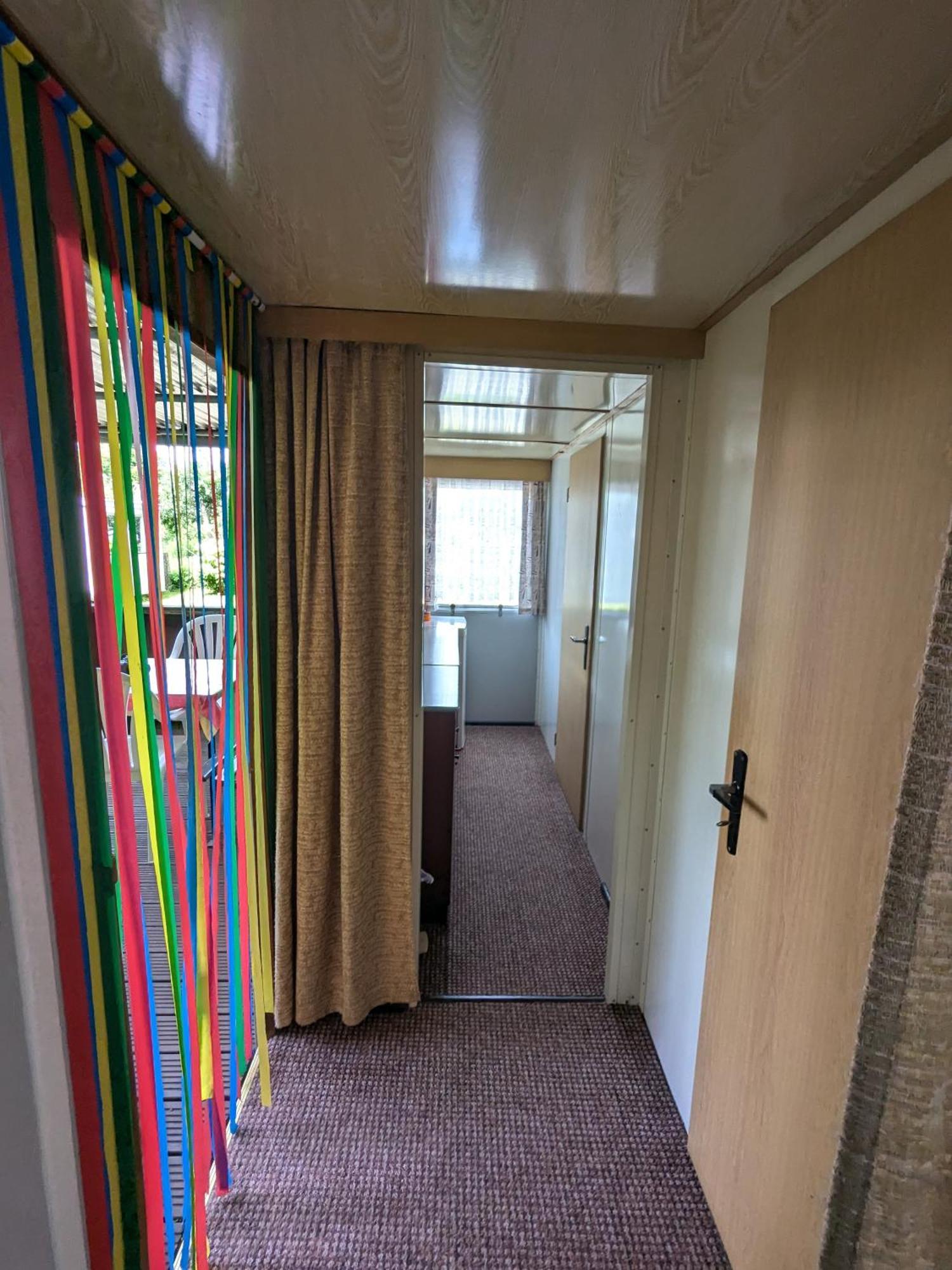Mit Ddr-charme - Im Herzen Von Ruegen Apartment
